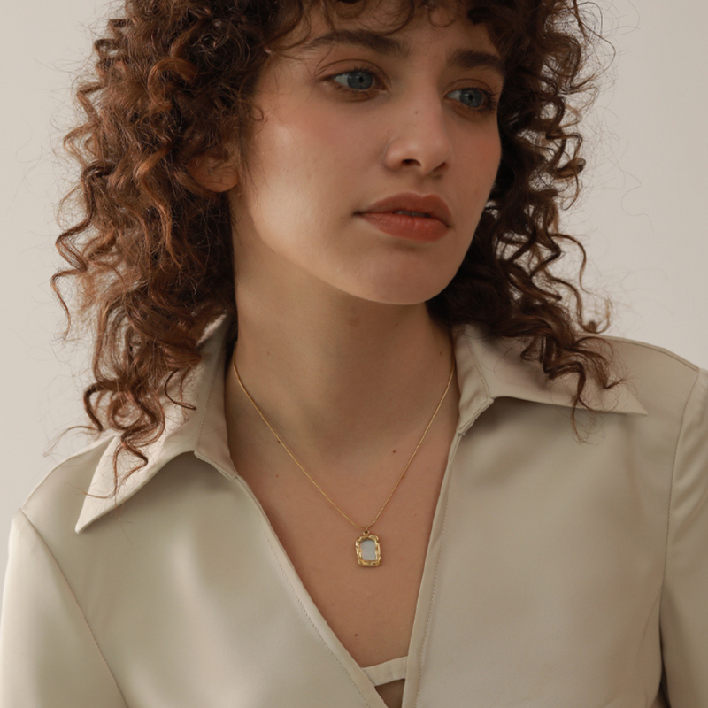 Collier Éole