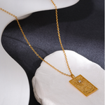 Collier Nestor
