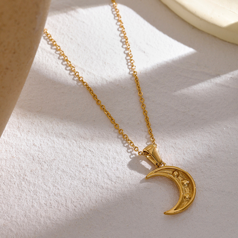 Collier Cronos