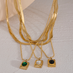 Collier Éaque