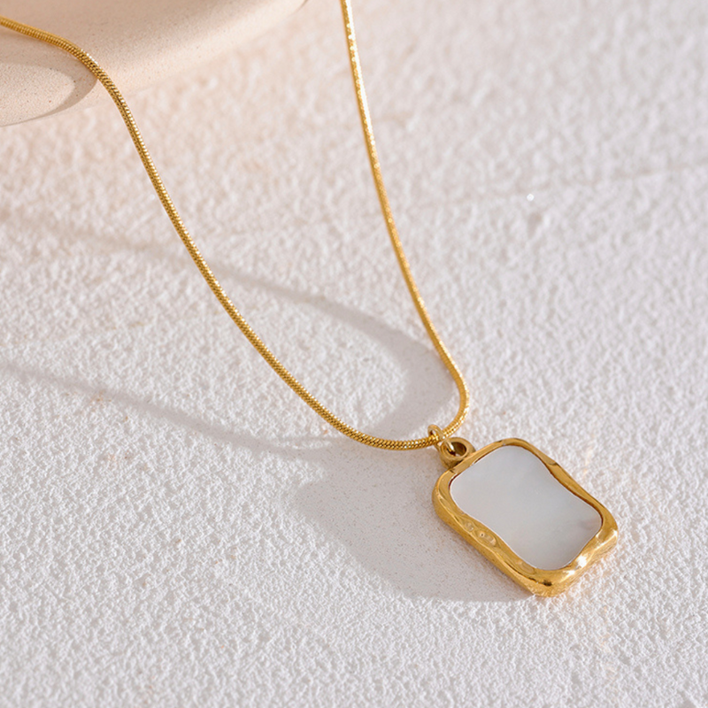 Collier Éole