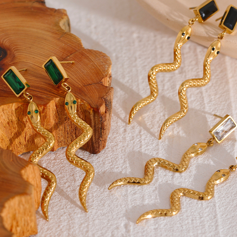 Boucles d'oreilles Némésis