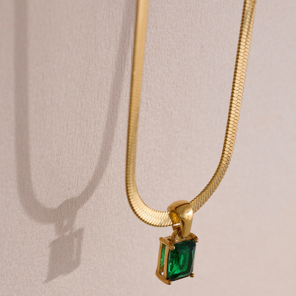 Collier Atlas